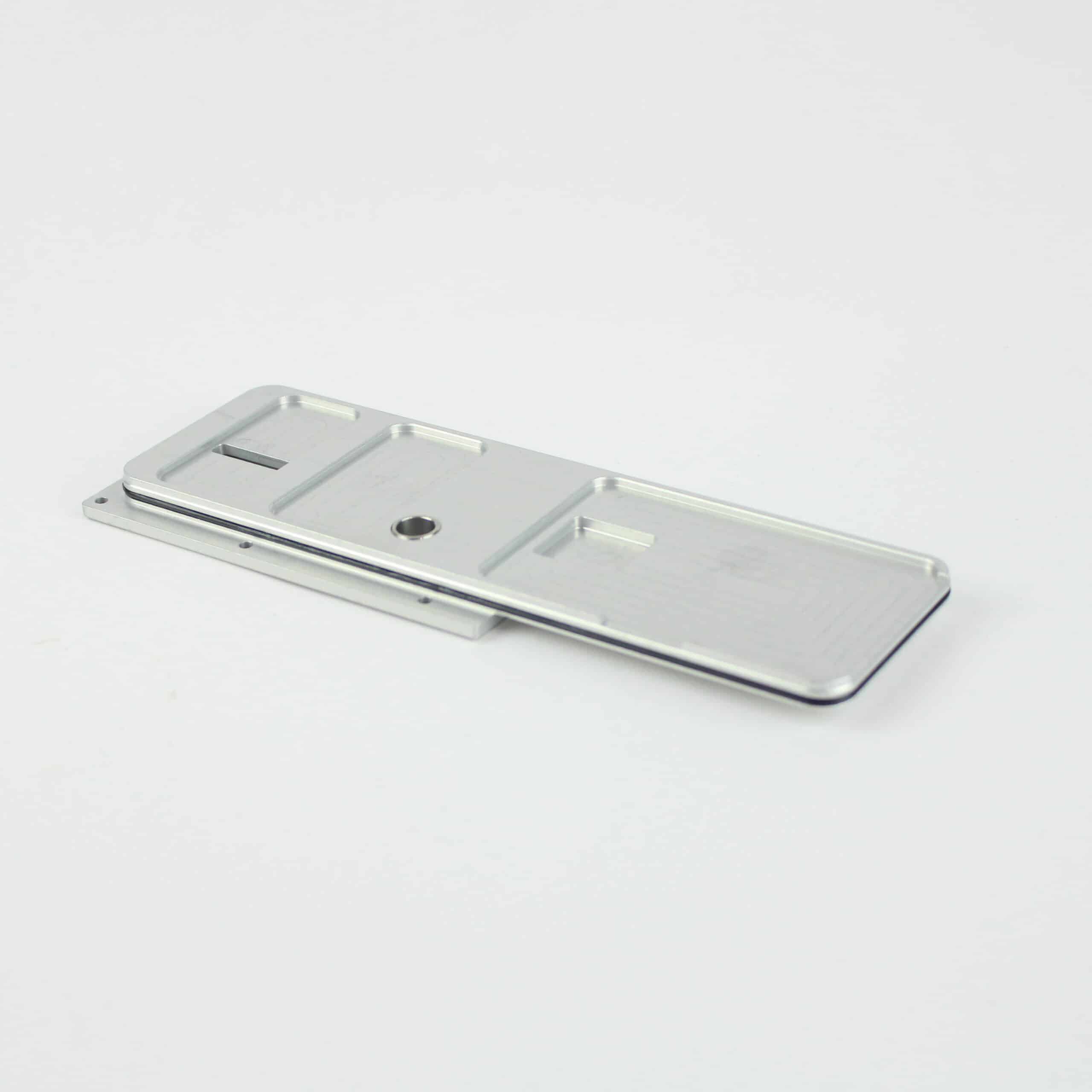 ASS-006-826 – COVER ASSY LAT150